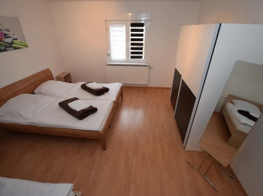 AB Apartment 25