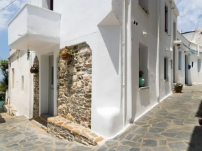 My Grandma s Home Naxos