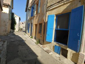 Charmante maison arlésienne à l'ombre des Arènes, de 2 à 5p