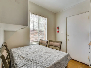 Central & Quaint Phoenix Condo - Pets Welcome!