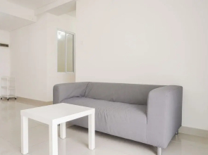 Cozy Stay 2BR at Paradise Mansion Apartment