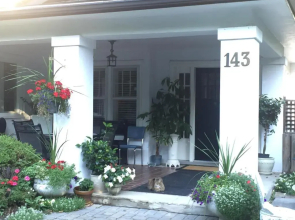 Bernard Gray Hall Bed and Breakfast