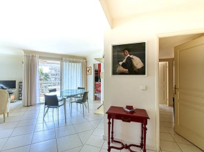 HESPE - Beautiful 2 bed apartment only 50m from the beach!