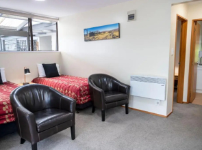 ASURE Aspiring Court Motel Haast