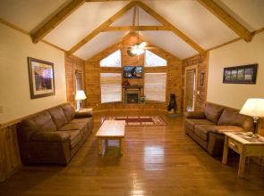 Robyns Nest by Eagles Ridge Resort