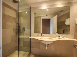 Isola Sacra Rome Airport