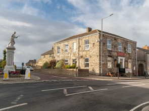 North Point Hotel