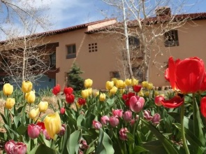 La Posada Hotel