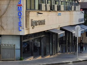 J-Motel