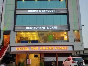 Hotel The Grand Piano