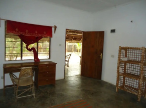 Simon House