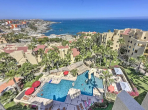 Resort-style Cabo Getaway With Pools & Ocean Views
