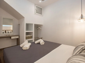 Relaxed Seaside Living, Tris Ekklisies - Sleeps 4