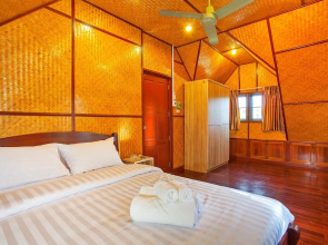 Unique Thai Style 4BR Pool Villa Nikkie
