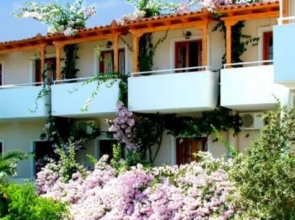 Costantonia Holiday Apartments