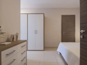 Blubay Apartments by ST Hotel