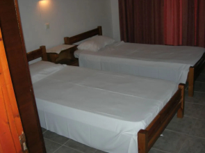 Amadeus Hawai Studios & Apartments