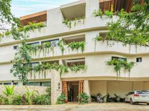 Luxury Stay with Private Pool Just Minutes to Beach Hotspots by Stella Rentals