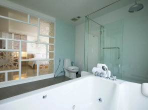 Welcome World Beachfront Resort