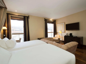 NH Collection Palacio de Burgos