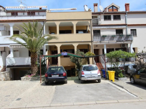 Apartments Lora
