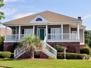 605 MLV Blythe 3 Br Villa by RedAwning