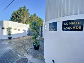 Aparts & Suites summer cascade Alvor