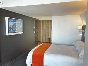 ONOMO Hotel Waterfront