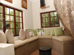 Hulala Lakeside Lodge