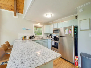 Decks & Views: Scenic Cabin in Beech Mountain!