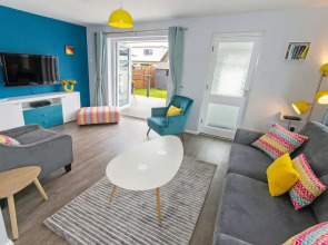 Sandbanks Sleeps 4 Beach Pass & 1 Dog