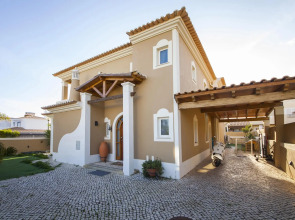 D09 - Porto de Mos Luxury Villa