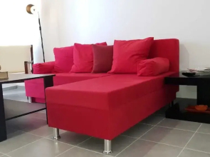 Lovely Flat Near Port! Few Min From City Center