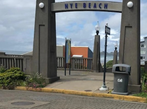 Nye Beach Nest