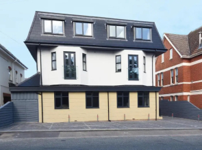 Luxury 3 bedroom Apartment near Bournemouth Beach & Poole