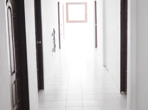 Highfive Guest House