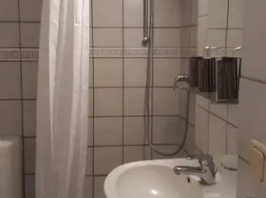 Roter Backstein Apartment 3