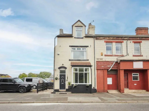 Host Stay Crosby House