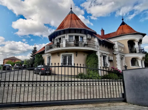 Admirál Villa Kehida