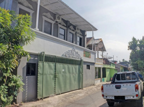 OYO Life 92830 Homestay Slamet Riadi Iv