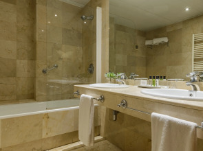 Aparthotel Mariano Cubi Barcelona