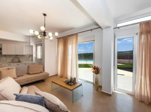 Luxury Villa Oasis 11 Bedrooms With Heated Pool
