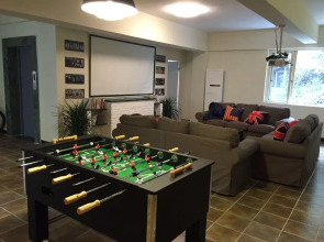 Slow City Youth Hostel