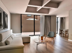 w Resplendent 1BR w Modern Balcony in Unicentro