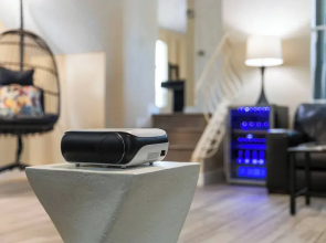 6 Beds 3 Baths Pool BBQ Near the Strip