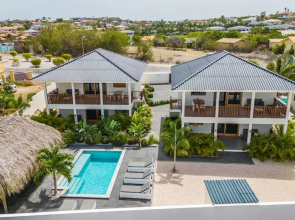 Willemstad - Mini Resort - 2 Beds - Pool - Garden