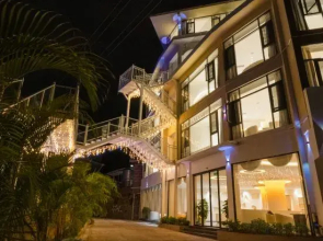 Guanlan Yunding Yuge RIVER VIEW Design Art Villa (Xishuangbanna Jinghong Gaozhuang Xishuangjing)