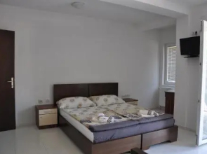 Marina Apartments