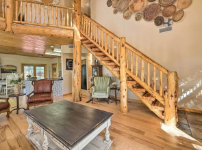 < 2 Mi to Hikes & Shops: Show Low Home w/ Deck