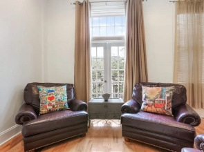 Spacious Condo in the Center of NOLA